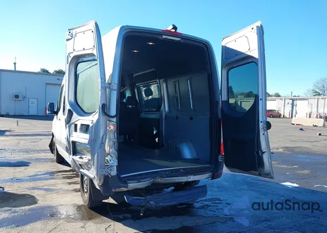 2024 Mercedes-Benz Sprinter 2500 Standard Roof 4-Cyl Diesel Ho z USA, uszkodzony, nr VIN W1W4NBHY5RP666482